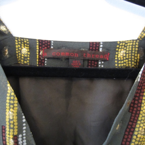 Common Thread Silk Textured Top/Size Small - Picture 3 of 11